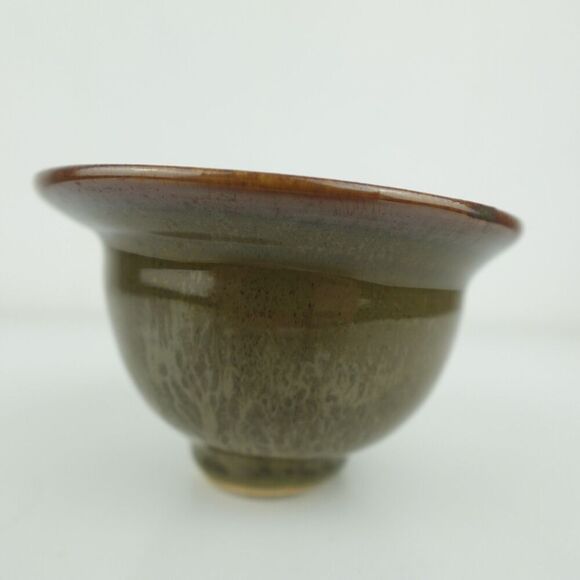 Studio Pottery Small Green Vase Signed by the Artist - Picture 3 of 9